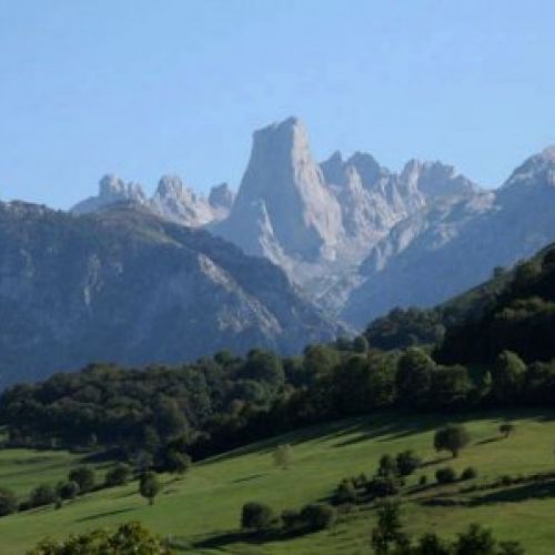 Naranjo de Bulnes o Urriellu